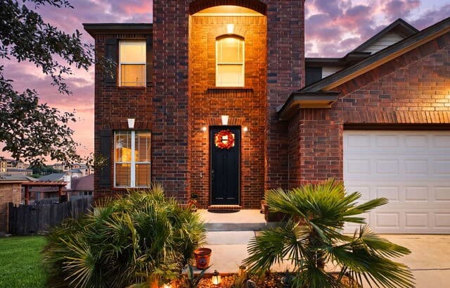 3-bedroom rental at 21211 Leslie Carson in San Antonio, TX — photo 3