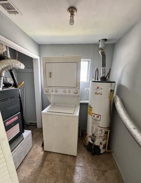 3-bedroom rental at 339 San Angelo in San Antonio, TX — photo 5