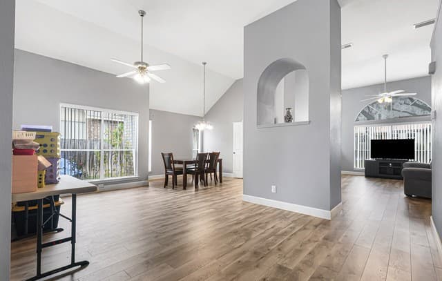 3-bedroom rental at 6018 Wilde in San Antonio, TX — photo 3