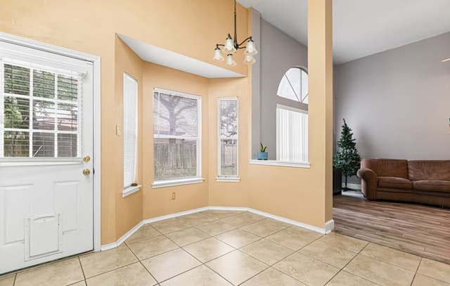 3-bedroom rental at 6018 Wilde in San Antonio, TX — photo 5