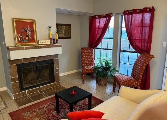 1-bedroom rental at 6100 Woodlake Pkwy Unit 601 in San Antonio, TX — photo 4