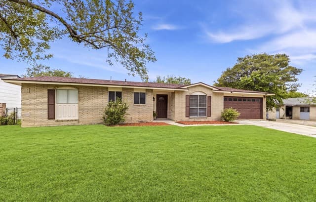 3-bedroom rental at 2911 Eagle Rdg in San Antonio, TX — photo 1