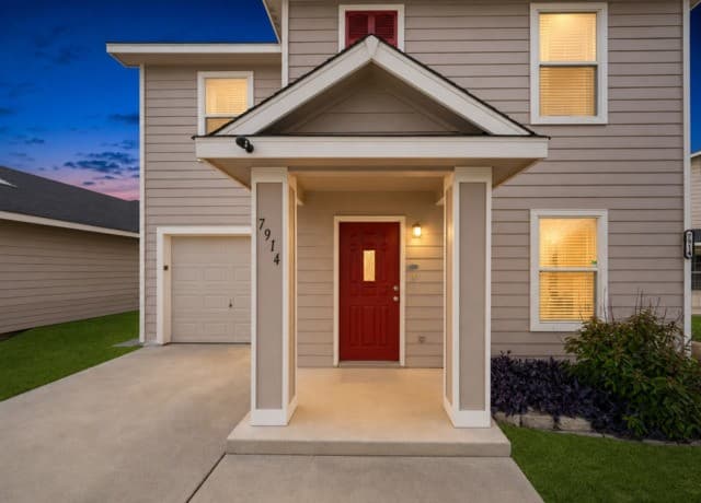 3-bedroom rental at 7914 Cypress Crown in San Antonio, TX — photo 3
