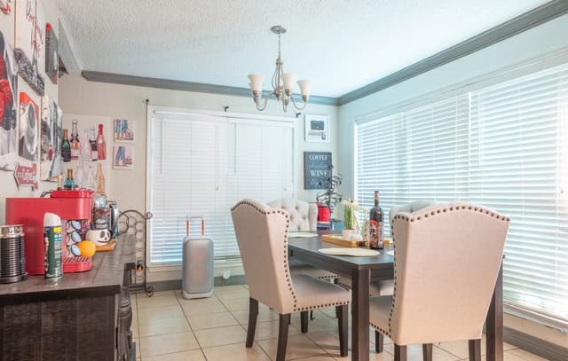 3-bedroom rental at 5027 Cabin Lake in San Antonio, TX — photo 3