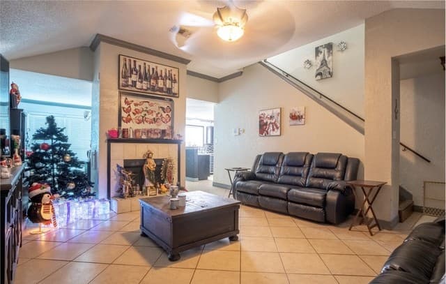 3-bedroom rental at 5027 Cabin Lake in San Antonio, TX — photo 5
