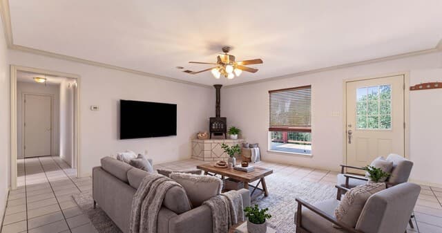 3-bedroom rental at 230 Broken Arrow in Floresville, TX — photo 4