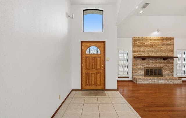 3-bedroom rental at 5918 Brook Fls in Windcrest, TX — photo 4