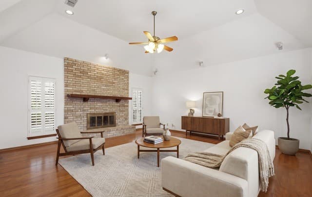 3-bedroom rental at 5918 Brook Fls in Windcrest, TX — photo 5