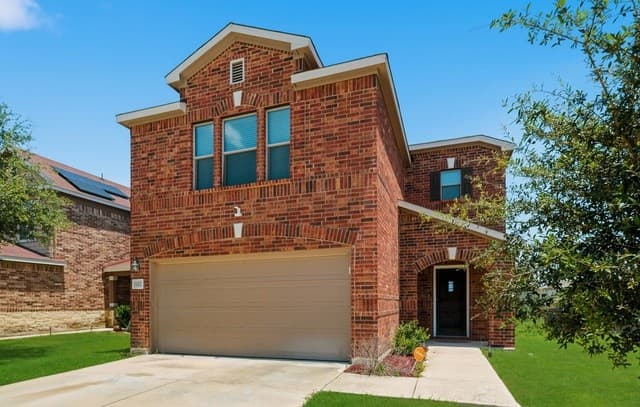3-bedroom rental at 13302 Stetson Trl in San Antonio, TX — photo 1