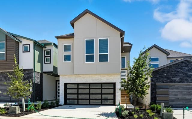 3-bedroom rental at 20675 Huebner Rd Unit 515 in San Antonio, TX — photo 3