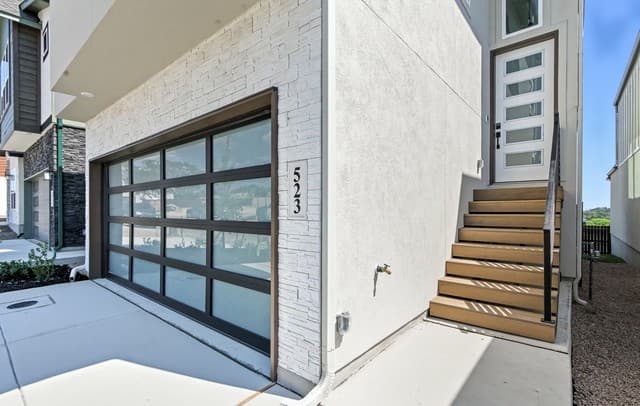 3-bedroom rental at 20675 Huebner Rd Unit 515 in San Antonio, TX — photo 4