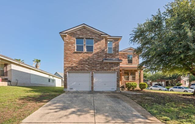 3-bedroom rental at 9411 Mulberry Path in San Antonio, TX — photo 3