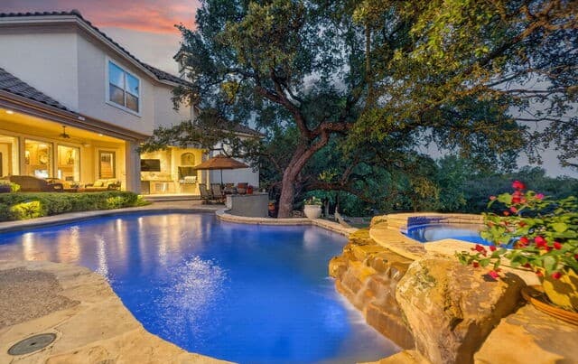 4-bedroom home for sale at 14 Champions Way in San Antonio TX