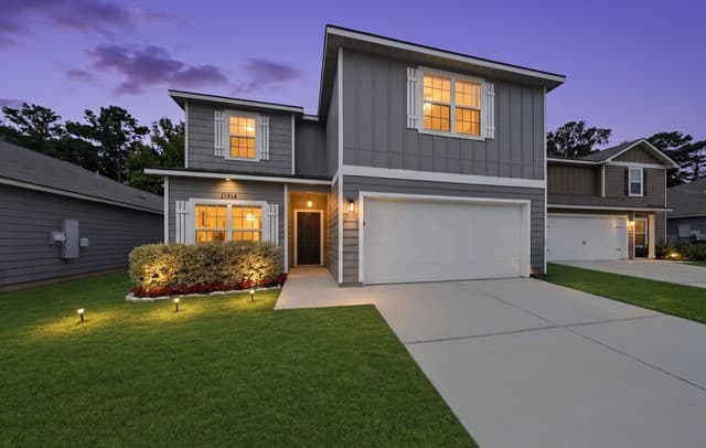 5-bedroom rental at 11914 Latour Valley in San Antonio, TX — photo 3
