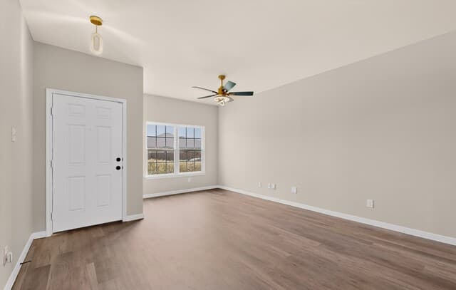 5-bedroom rental at 11914 Latour Valley in San Antonio, TX — photo 4