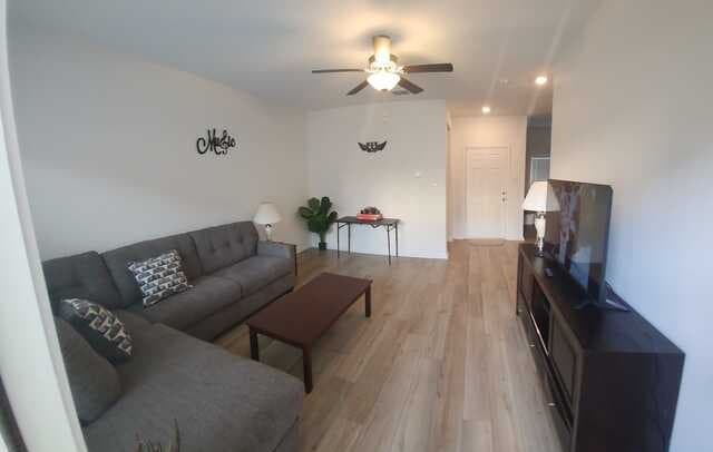 3-bedroom rental at 10829 Emerick in San Antonio, TX — photo 3