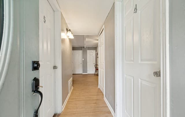 9-bedroom rental at 14307 Parkhurst in San Antonio, TX — photo 5