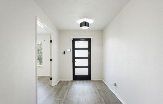 4-bedroom rental at 15835 Marisa Pl in San Antonio, TX — photo 2
