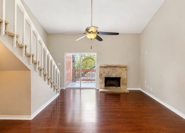 2-bedroom rental at 10527 Perrin Beitel Rd Unit D-206 in San Antonio, TX — photo 2