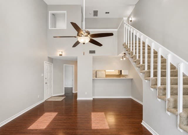 2-bedroom rental at 10527 Perrin Beitel Rd Unit D-206 in San Antonio, TX — photo 3
