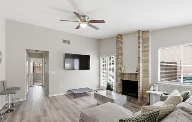 3-bedroom rental at 16622 Boulder Ridge in San Antonio, TX — photo 3