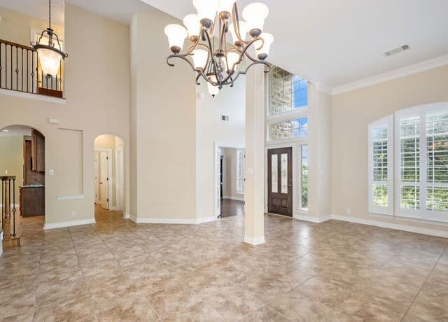 4-bedroom rental at 21502 Granada Hill in San Antonio, TX — photo 5