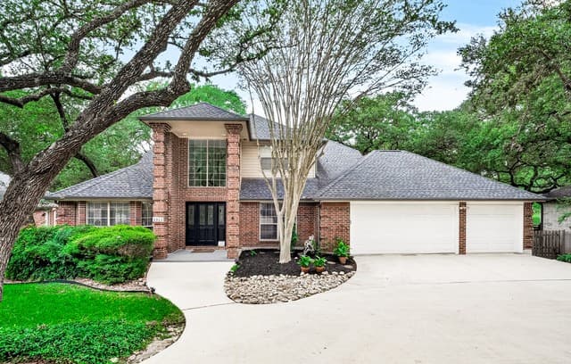 4-bedroom rental at 2925 Bent Tree Dr in Schertz, TX — photo 1