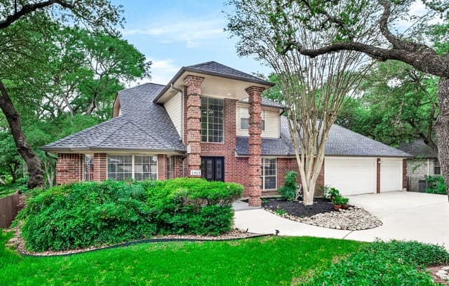 4-bedroom rental at 2925 Bent Tree Dr in Schertz, TX — photo 3