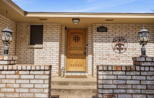 3-bedroom rental at 5606 Oolooteka in San Antonio, TX — photo 5