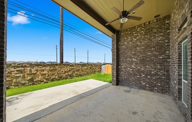 4-bedroom rental at 14726 Calamity Way in San Antonio, TX — photo 2