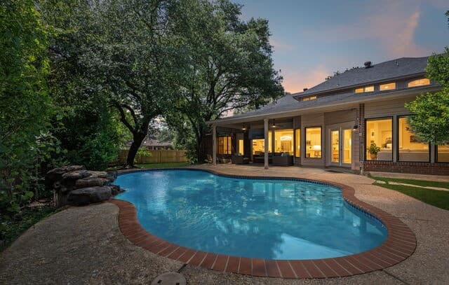 4-bedroom rental at 29 Inwood Ridge in San Antonio, TX — photo 3