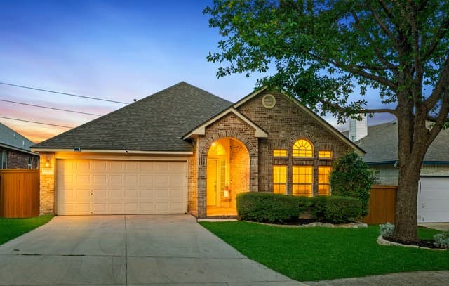 3-bedroom rental at 18806 Rogers Pass in San Antonio, TX — photo 1