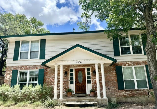 4-bedroom home for sale at 11506 Whisper Rock St in San Antonio TX