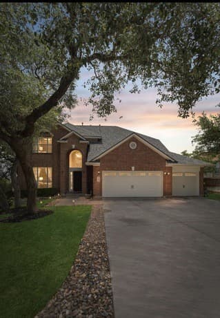 5-bedroom rental at 10614 Spirit Horse in Helotes, TX — photo 1