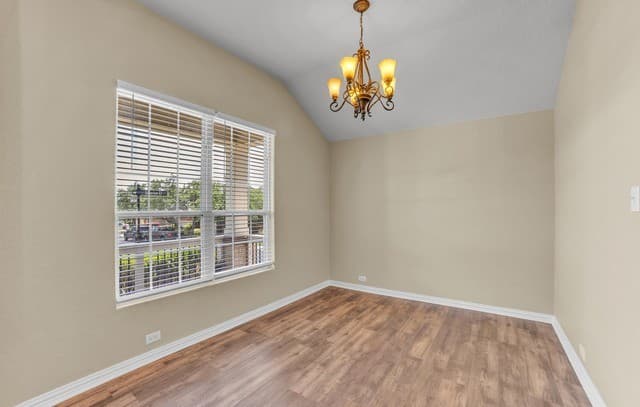 3-bedroom rental at 2803 Silverton Ct in San Antonio, TX — photo 4