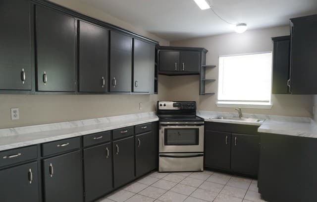 3-bedroom rental at 3522 Bob Billa in San Antonio, TX — photo 2