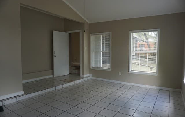 3-bedroom rental at 3522 Bob Billa in San Antonio, TX — photo 5