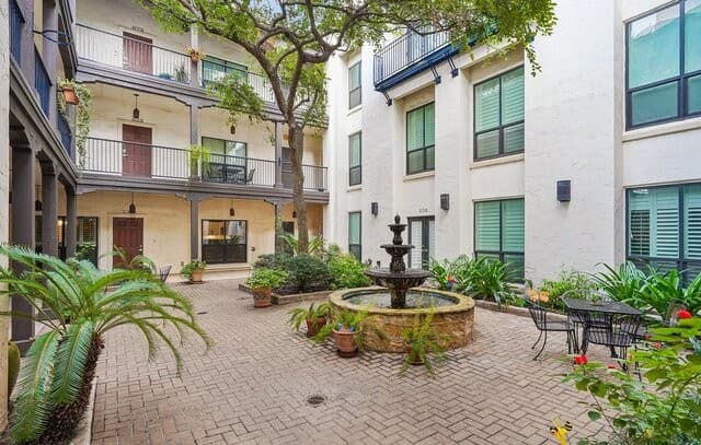 Home for sale at 221 Lexington Ave Unit 106 in San Antonio, TX — photo 4