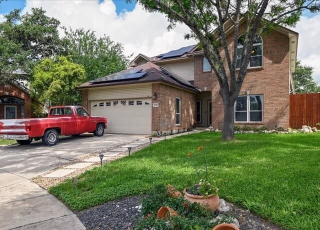 4-bedroom rental at 9049 Sarasota Woods in San Antonio, TX — photo 2