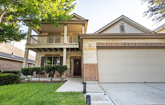 4-bedroom rental at 3028 Pencil Cholla in Schertz, TX — photo 1