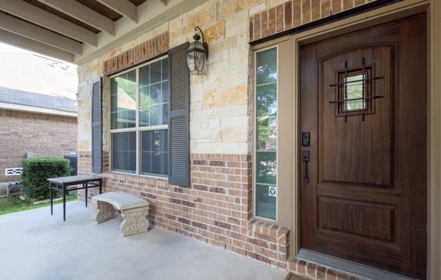 4-bedroom rental at 3028 Pencil Cholla in Schertz, TX — photo 5