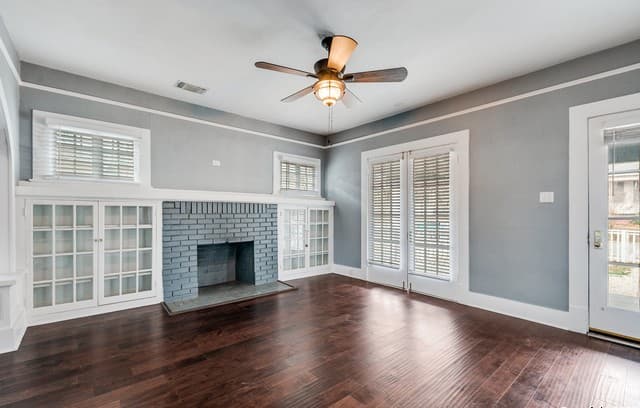 2-bedroom rental at 830 W Craig Pl in San Antonio, TX — photo 3