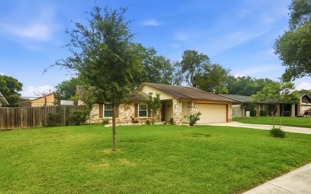 4-bedroom rental at 8707 Kentsdale in San Antonio, TX — photo 3