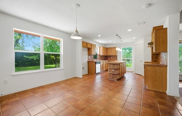 3-bedroom rental at 1438 Napier Ave in San Antonio, TX — photo 3