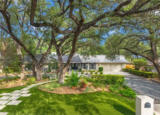 4-bedroom home for sale at 10106 N Manton Lane in San Antonio TX