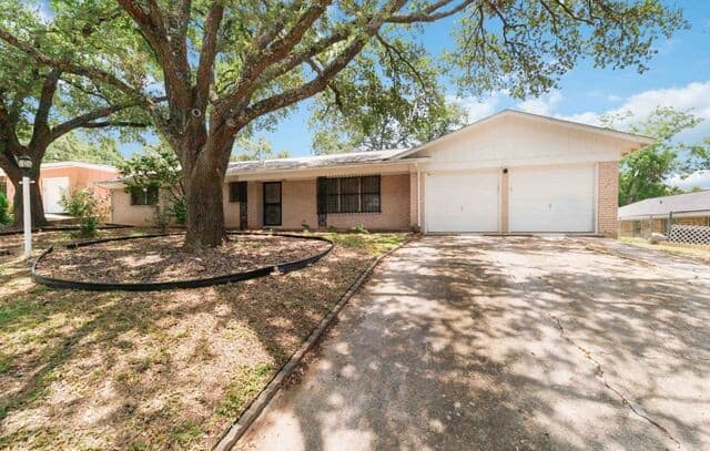 3-bedroom rental at 5514 Horizon Dr in San Antonio, TX — photo 3