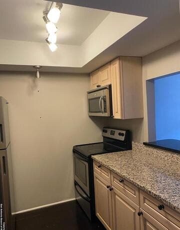 1-bedroom rental at 8401 N New Braunfels Ave Unit 219 in San Antonio, TX — photo 3