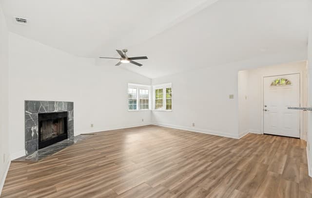 3-bedroom rental at 5807 Larkdale Dr in San Antonio, TX — photo 3