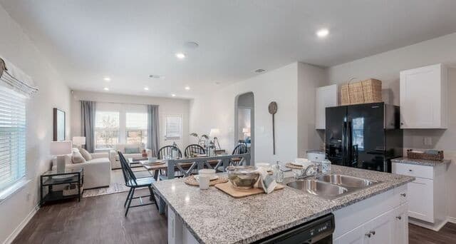 3-bedroom rental at 3631 Rock Garden Way in San Antonio, TX — photo 3