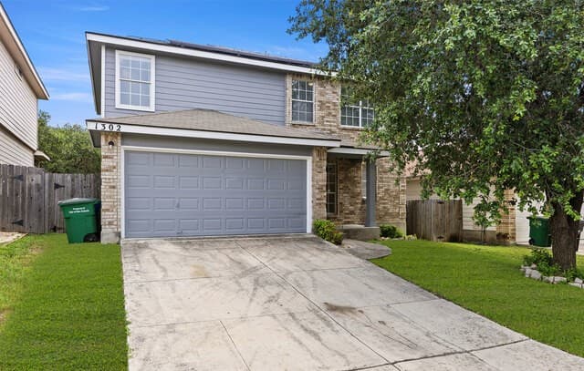 3-bedroom rental at 1302 Bobcat Pass in San Antonio, TX — photo 1
